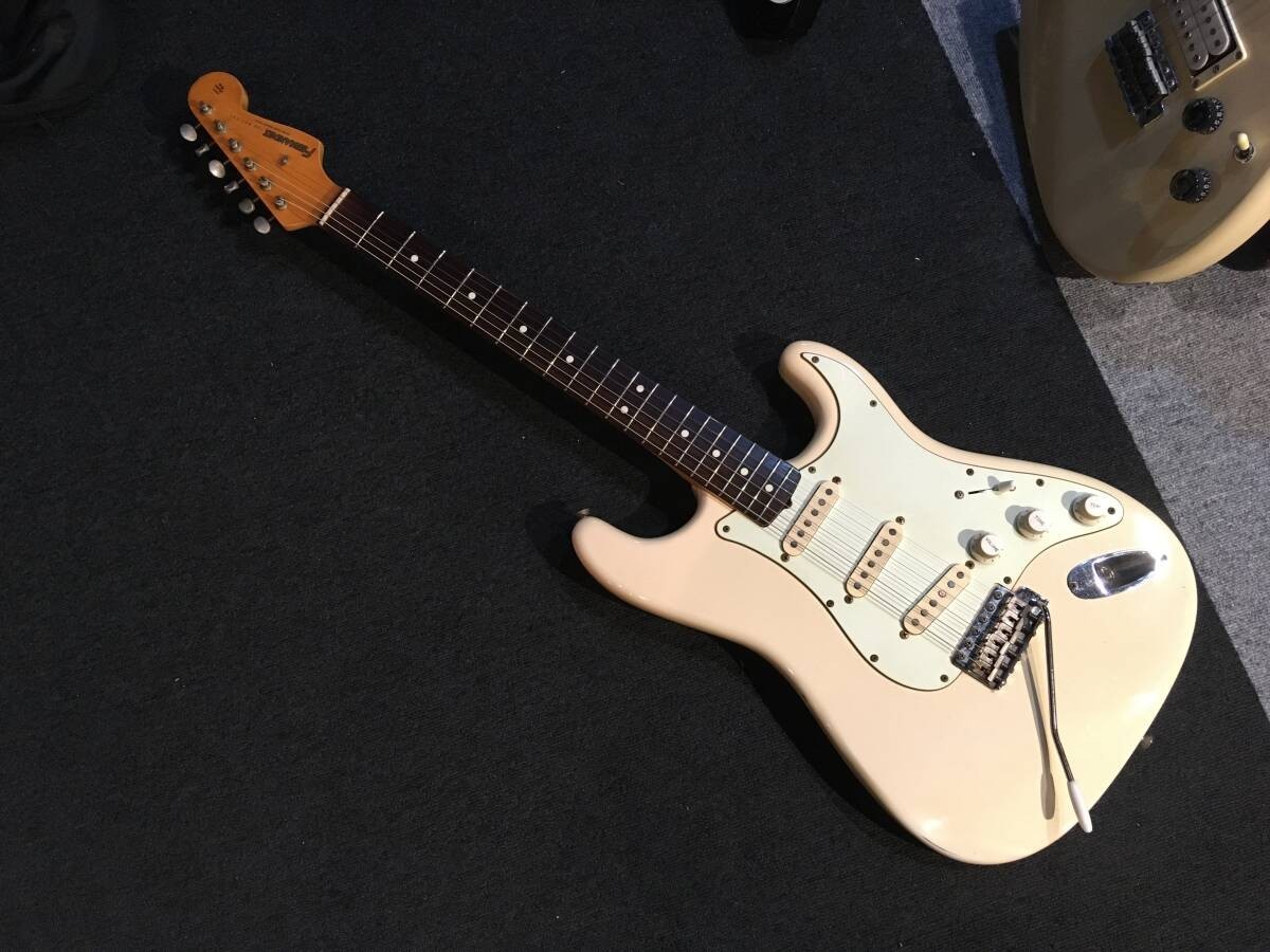 Electric Guitar Fernandes The Revival RST-50 64MODEL WHT/R Japan
