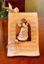 Vintage Bride and Groom Cake Topper Musical