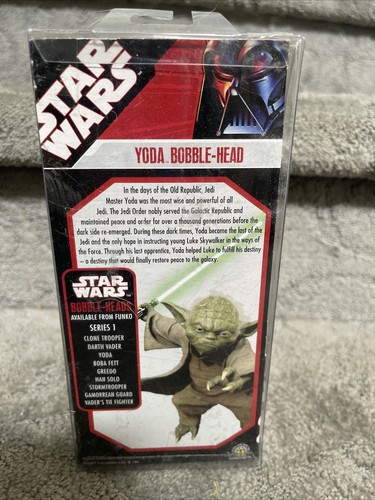 NIB RARE Star Wars Yoda Official Funko (2007) Wacky Wobbler Bobblehead Figure - Picture 3 of 8