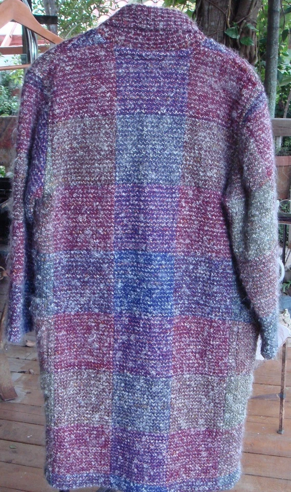 ABRIGO REVERSIBLE MISSONI, LANA TEJIDA MULTICOLOR SUAVE, ACOLCHADO, HECHO EN ITALIA Foto 2 de 4