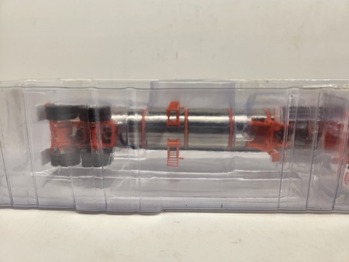 New 1/64 DCP #60-0969 Maroon/Orange 389 70" Mid Roof Pete Matching BrennerTanker - Picture 8 of 8