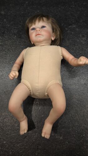 Muñeca bebé G Legler renacida niña Gudrun Legler 18" pelo castaño ojos azules - Imagen 5 de 20