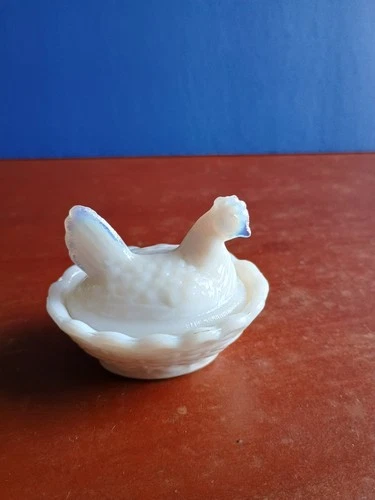 Small Vintage Milk Glass Hen on Nest white hen salt cellar
