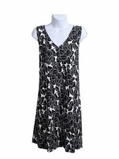 NWT LOFT Black White Floral Dress Size M Sleeveless V-Neck Party Loose Fit Chic