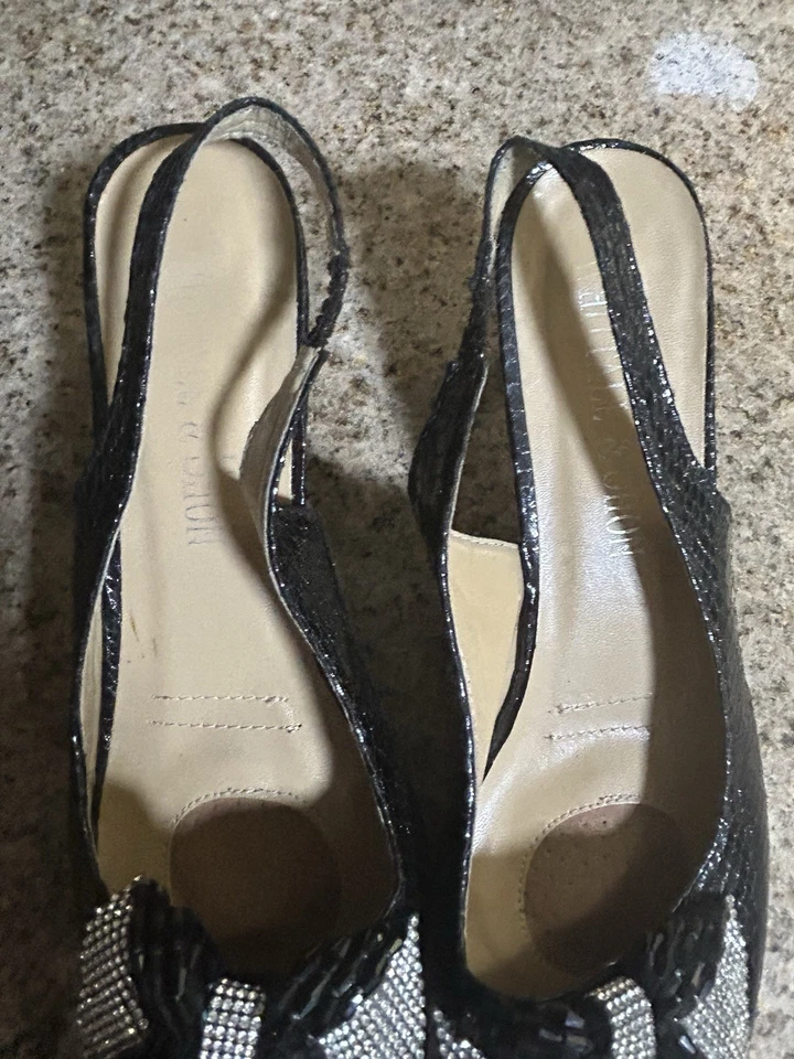 Tacones de gatito Whittall & Shon adornados con lazo negro plateado talla 12 Foto 2 de 4