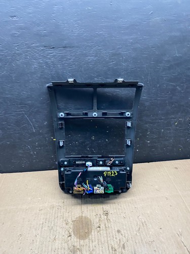 2007 to 2010 Saturn Outlook A/C HVAC Climate Control Radio Bezel Trim P1723 DG - Picture 6 of 8