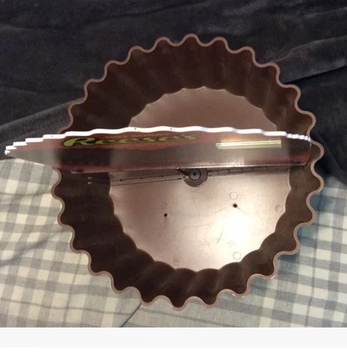 TAZAS DE MANTEQUILLA DE MANÍ REESE’S CANDY BOWL TIENDA EXHIBICIÓN 12x12x5 ¡COLECCIONABLES CON LETRERO!! Foto 3 de 3