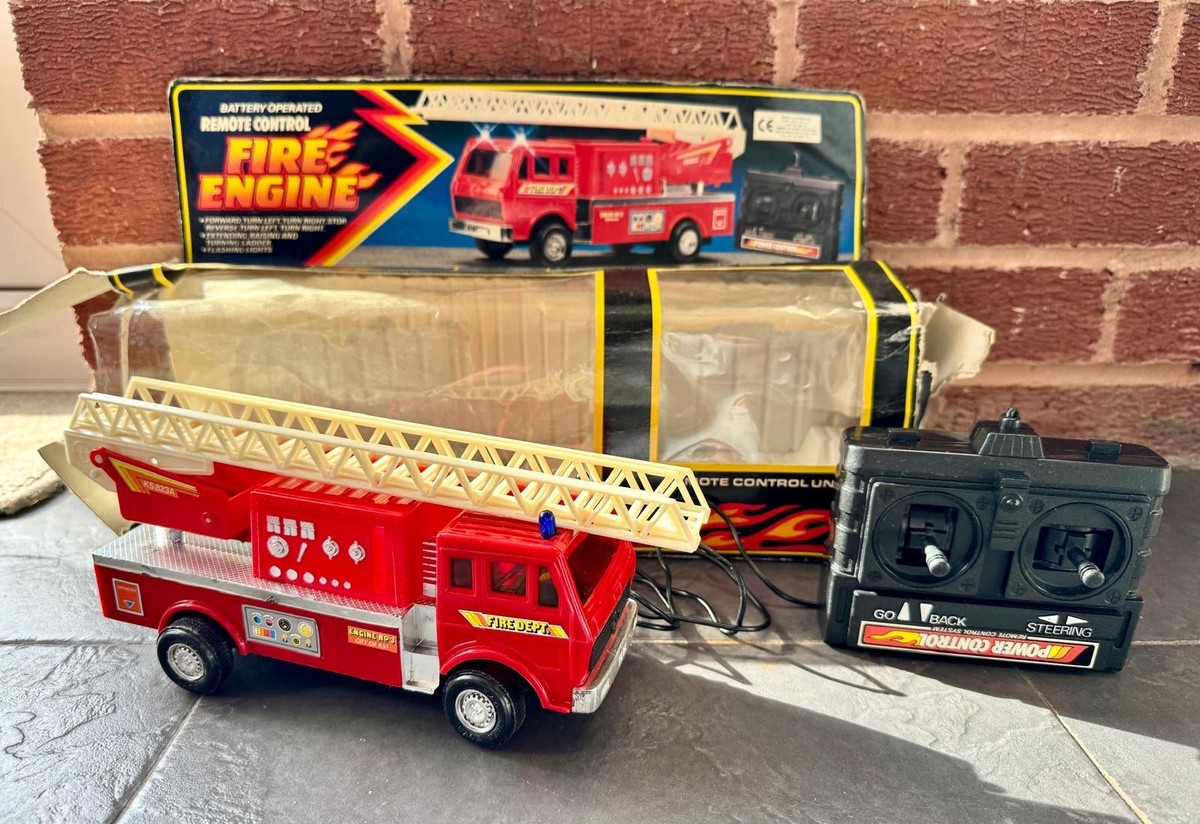 Vintage Kao Shek Toys Remote Control Fire Engine Boxed UK