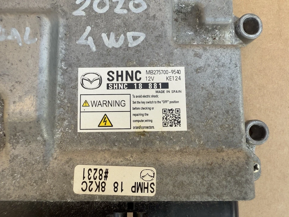 Mazda CX-5 2020 unidad de control del motor ECU SHNC18881 Foto 2 de 4