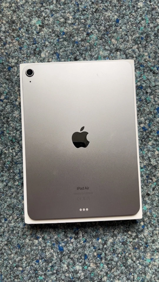 Apple iPad Air (6th generation) · 256GB · Wi-Fi, Foto 3 von 5