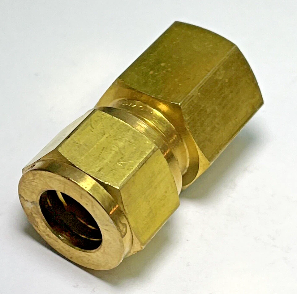 HOKE 8CF6BR COMPRESSION CONNECTOR GYROLOK FEMALE 1/2 X 3/8" FEMALE NPT BRASS HR - Image 3 of 4