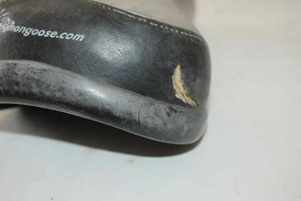 Vintage Mongoose Kids BMX Bike Saddle 200/135mm Gray/Black 382g Fast USA Shipper - Image 4 of 4
