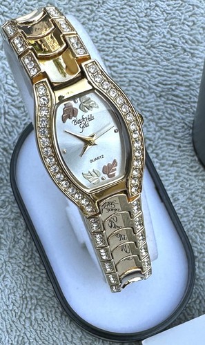 Hermoso Reloj Pulsera de Cuarzo Negro Hills Dorado Damas, Nuevo - Imagen 6 de 10