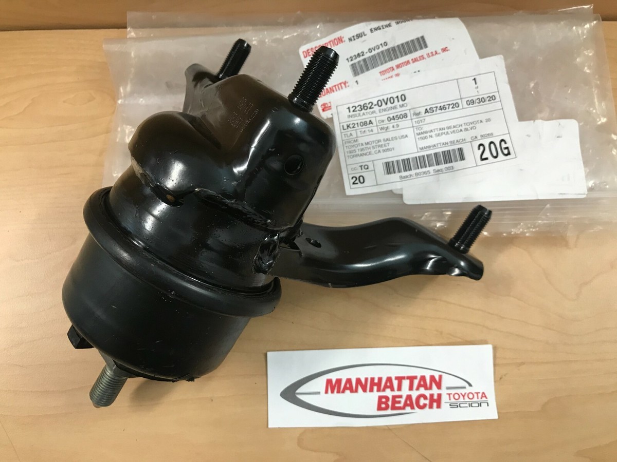 ヴュート　Veautt GENUINE TOYOTA RIGHT FRONT ENGINE MOUNT INSULATOR 12362