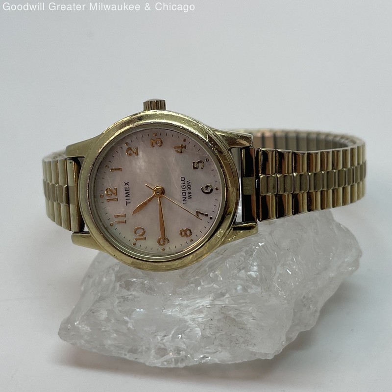 Vintage Timex Indiglo Gold Tone MOP Dial Ladies Watch 31.1g