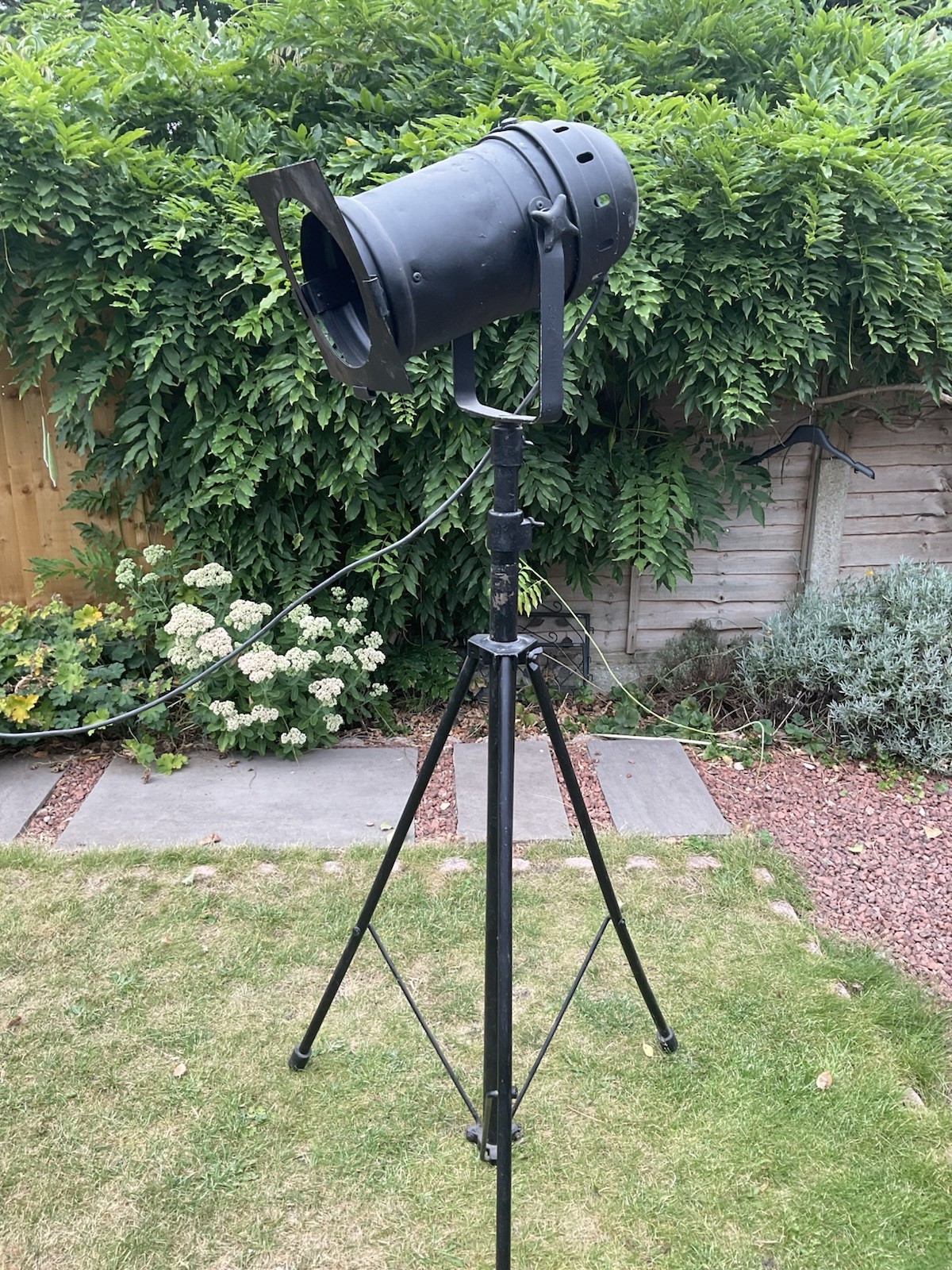 Vintage Film Movie Light Lamp Strand Wooden Tripod