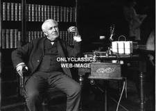 1905 GENIUS ICONIC INVENTOR THOMAS EDISON IN LIBRARY PHONOGRAPH PHOTO AMERICANA