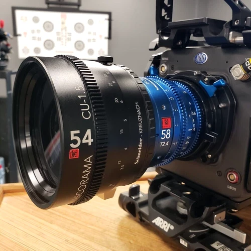 Schneider ISCO4all 54 Anamorphic 1.5x Lens Kit for ARRI Sony Red Canon Camera
