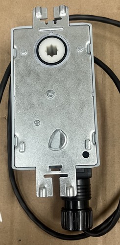 BELIMO LMX24-SR-F Damper Actuator 45in-lbs (5Nm) AC/DC 24V 50/60 Hz, 8x8mm Shaft - Picture 4 of 4