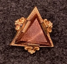 Antique Victorian Gold Stone Brooch Pin or Pendant