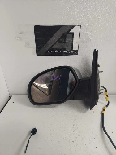 07-08 AVALANCHE SUBURBAN 1500 LEFT DRIVER DOOR MIRROR W/O TURN SIGNAL CHROME CAP