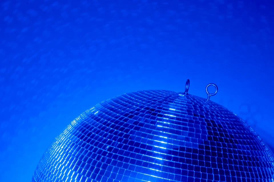 Eliminator EM20 20" Disco Mirror Ball w/ Motor Ring For Dance Floor/Events/Disco - Image 4 of 4