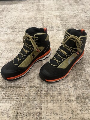 Size 11.5 - On Cloudalpine Waterproof Safari Black