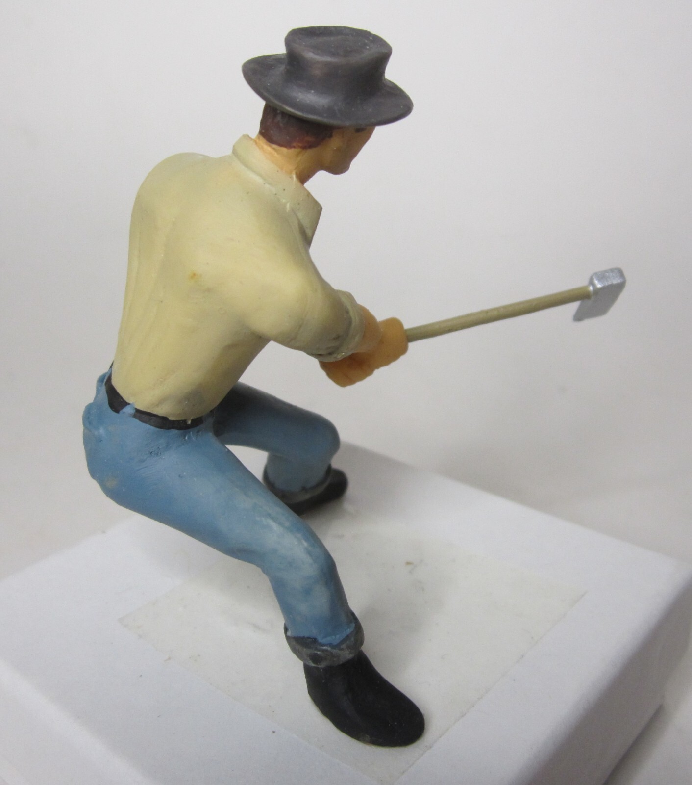 G Scale Figure "Faller 2 Color 2" Fun & Games Scale Figures GLOG