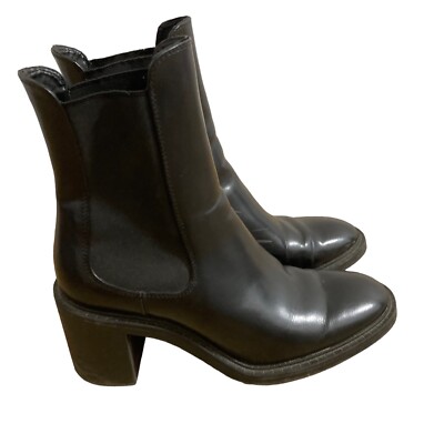 Zara Women display picture 3