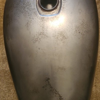 1979 Suzuki GS1000N Fuel Tank. Rust Free NO Dents Or Dings. Great Condition