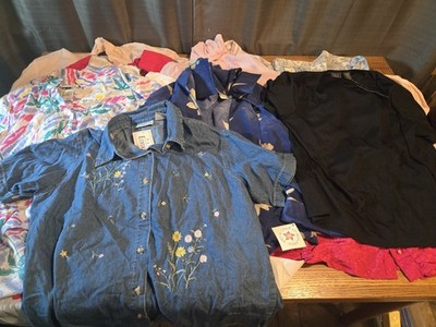 Lot Of Vintage Womens Shirts NWT/NOS/Lori by AM Casuals/Stacey Stag/Laura Ashley