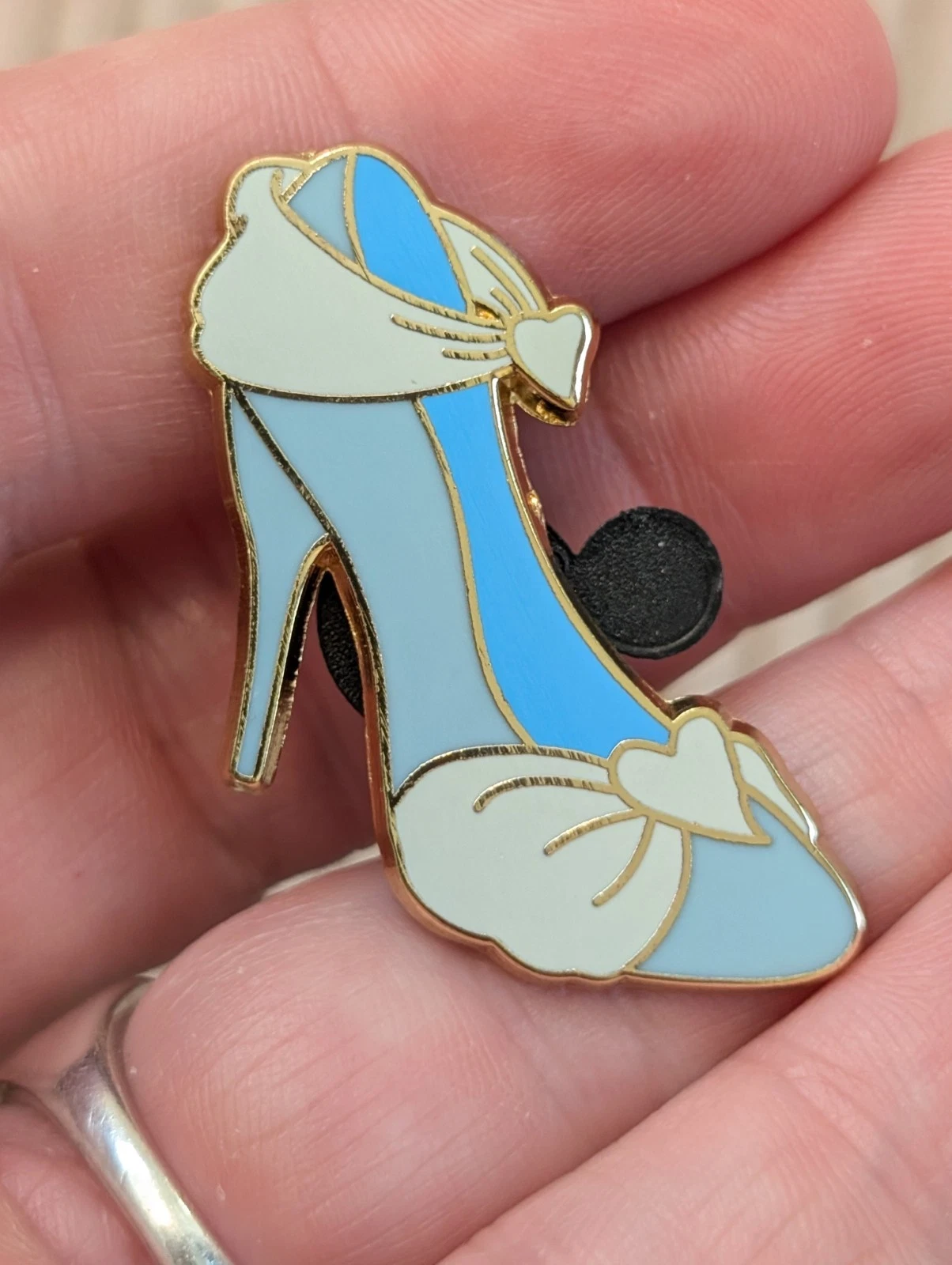 Disney Cinderella Princess Designer Shoe High Heel Heels Collection Pin 2012