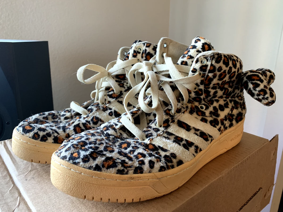 Preços baixos em adidas Jeremy Scott Leopard Tail Sandstorm | eBay