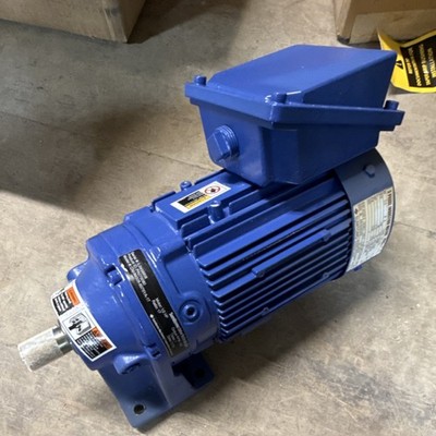 Sumitomo TC-FX 3-Phase Induction Motor 1 HP 208V 1720 RPM Base-Mounted