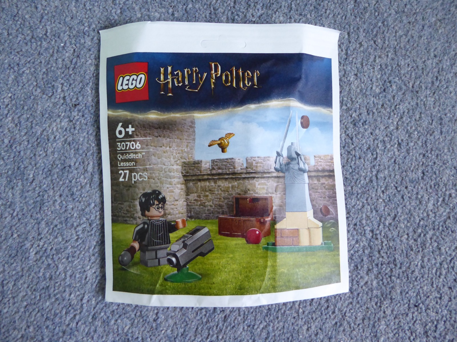 LEGO Harry Potter Quidditch Lesson Polybag 30706 - Image 4