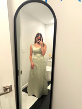 Vera Wang Green Sleeveless Square Neck Long Gown Bow Lined Zip Size 6