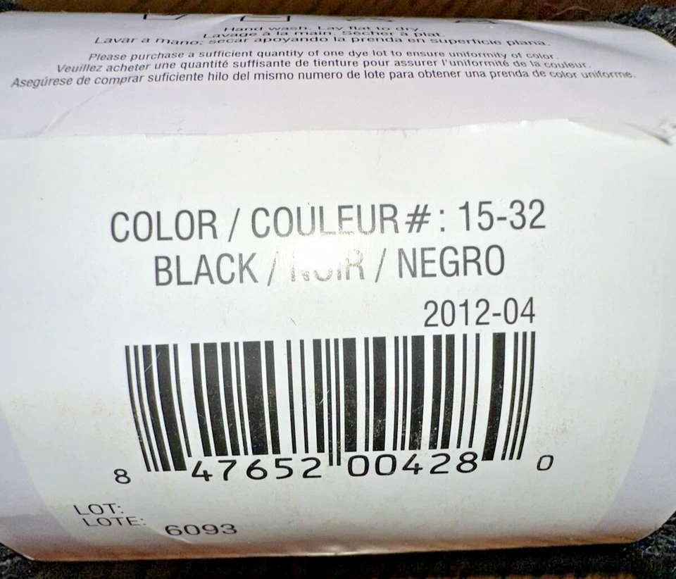 1x New Starbella Premier Acrylic Yarn Skein Solid Black Color 15-32 Lot 6093 - Image 4 of 4