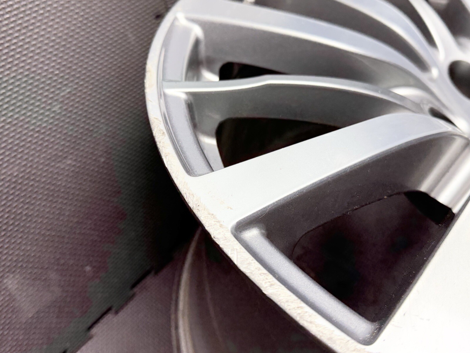 ⭐️2014-2020 MASERATI GHIBLI REAR WHEEL RIM 10Jx19 H2 ET40 OEM