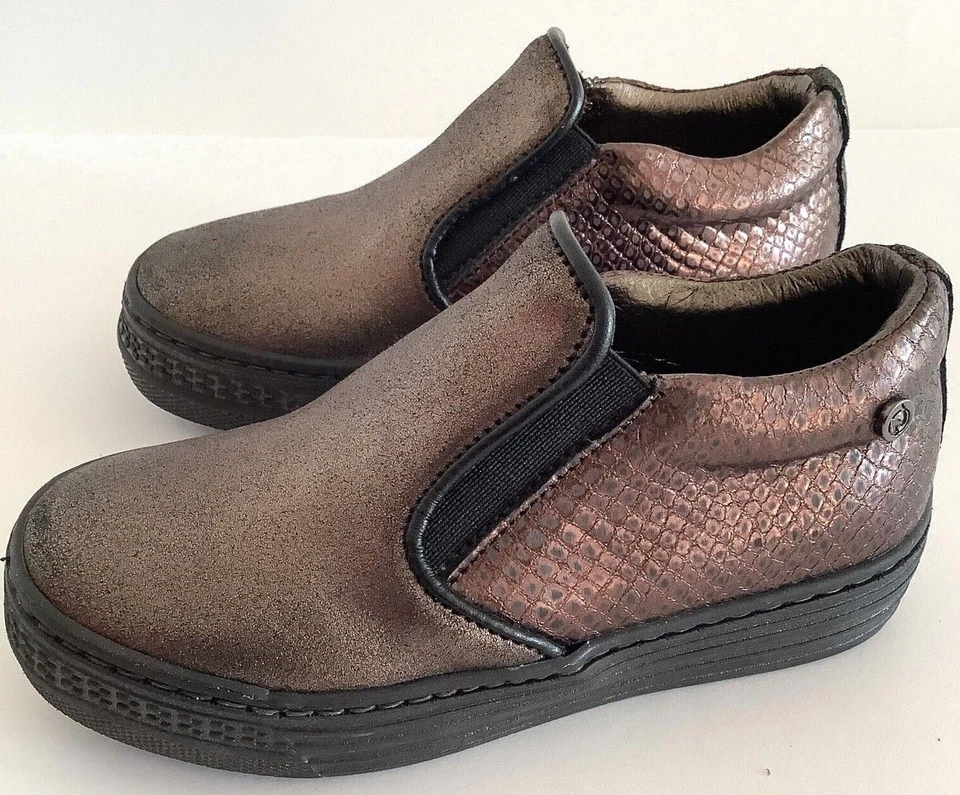 Naturino bronze leather glitter fashion shoe - Image 2 of 4