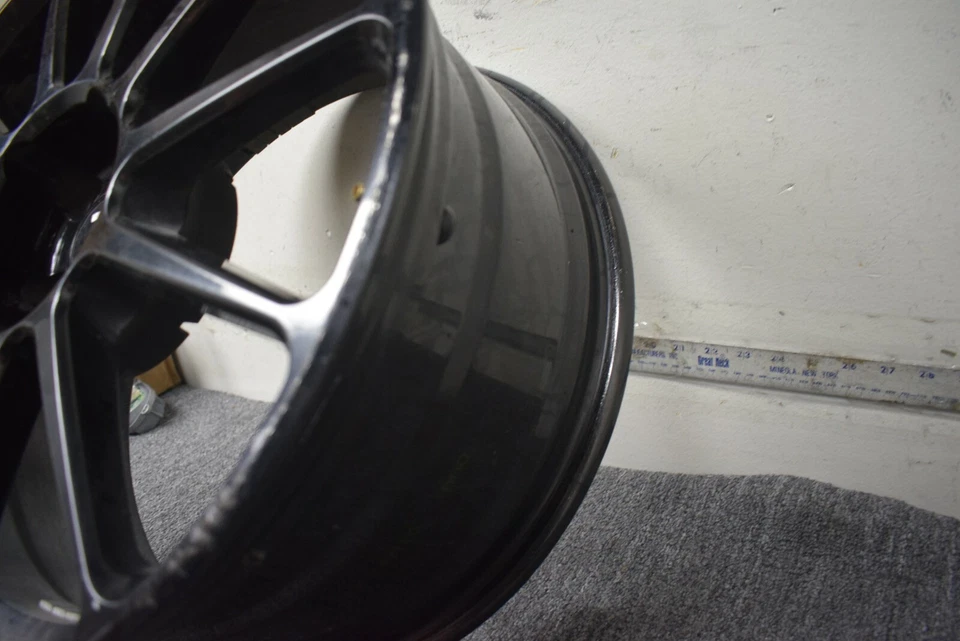 RS WHEEL VOLKSWAGEN GTI RIM 18X8.5 CUSTOM - Image 3 of 4