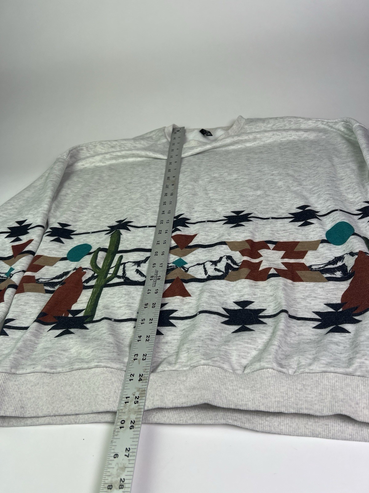 Two 2 Fly Size Medium Western Aztec Pattern Sweat… - image 5