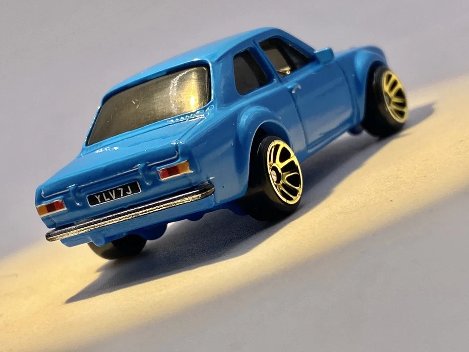 Ford Escort RS1600 1970 - 1:64 Blue Kroger edición limitada Hot Wheels🔥 Foto 2 de 4