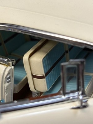 Danbury Mint 1956 Packard Caribbean Hardtop 1:24 Scale Model Car