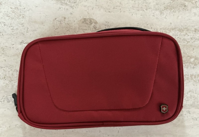 Small Victorinox Women’s Travel Bag, Red