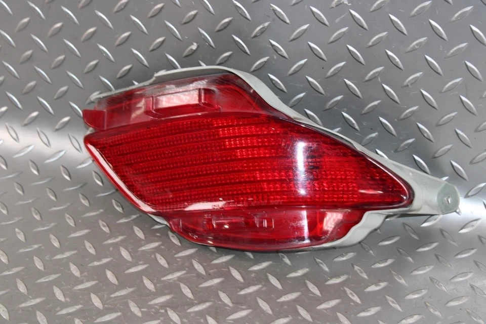 10-15 RX350 Red Lens Passenger RH Rear Lower Bumper Corner Brake Lamp Light OE - Изображение 3 из 4