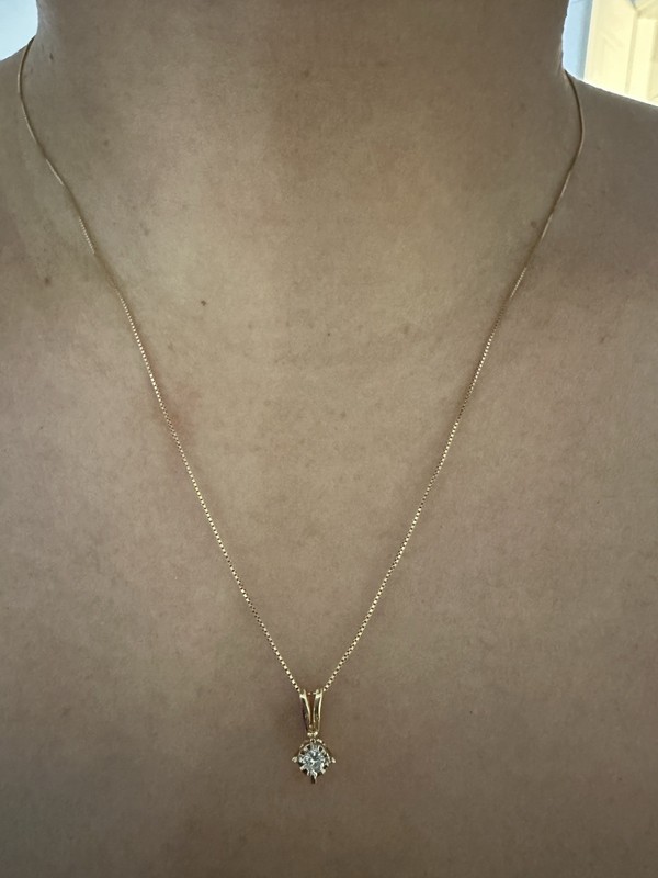 14k yellow gold box chain with diamond charm 