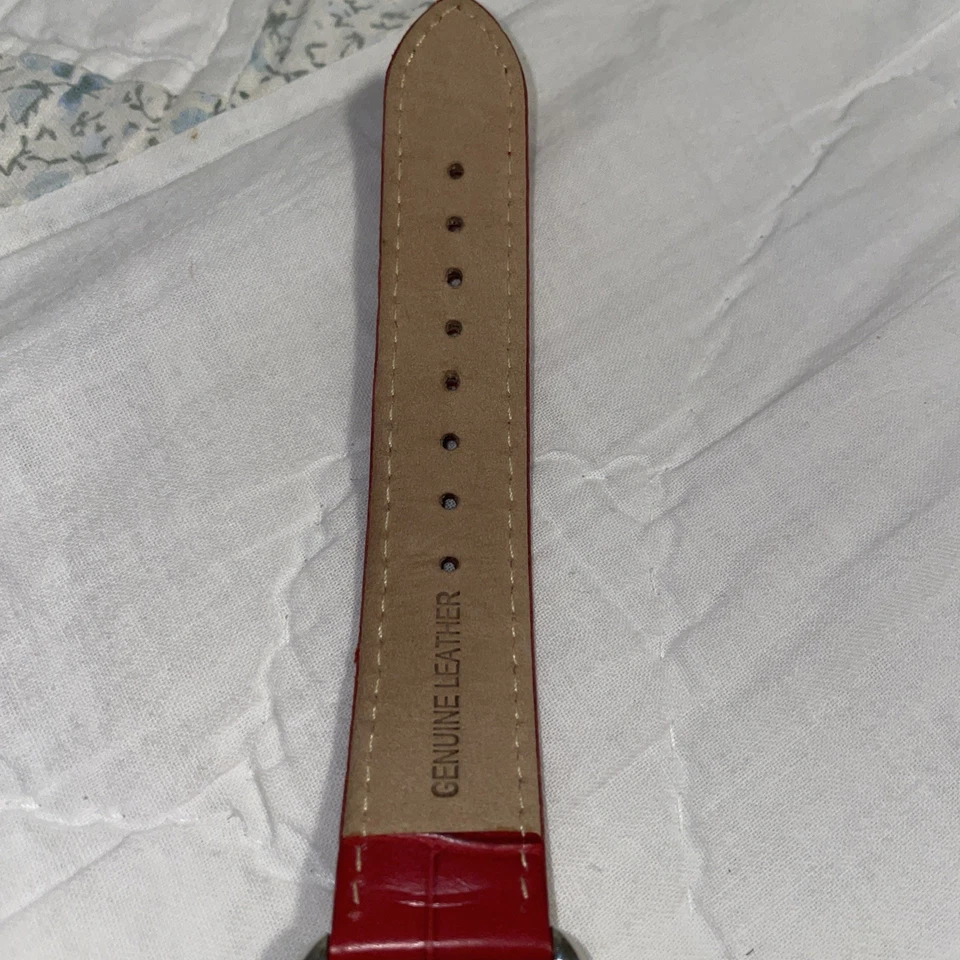 Reloj firmado Bertha. Reloj de cuero genuino muy bonito, funciona. Foto 4 de 4