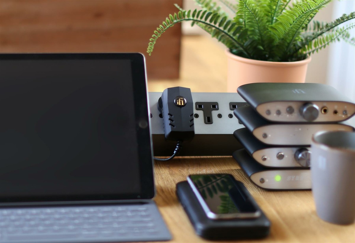 その他 ifi silent power 5V/2.5A iPower2 - The Ultimate Silent Power Supply