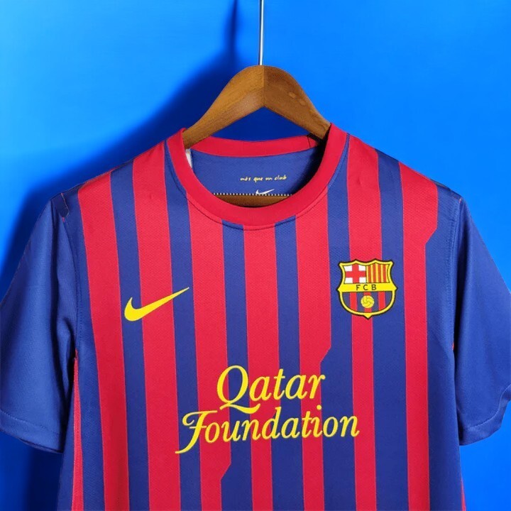 FC Barcelona 2011ユニフォーム Vintage - FC Barcelona 2011-2012 Home - # 3 - LARGE | eBay