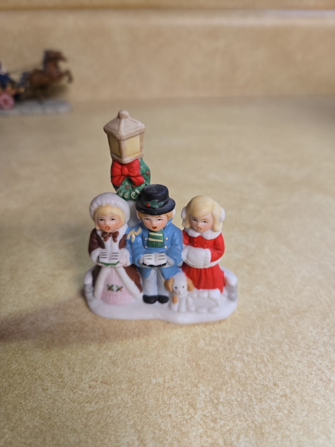 Lefton 1987 Three Christmas Carolers, Lamp Post & Puppy #06554